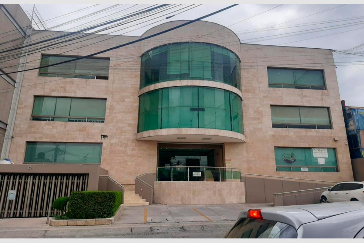 AVOLAT_MX1__6aa30688fa0be7eb72deea75_1